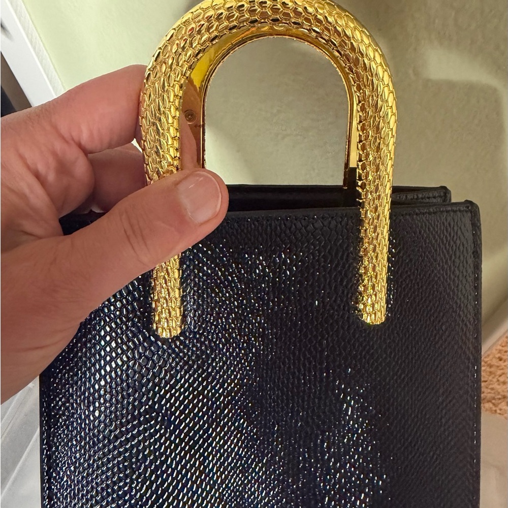 Purse - Picture 5 of 8